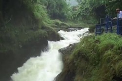 Davis Fall Pokhara