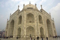 taj mahal side view