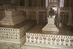 tomb of shah jahan and mumtaz agra